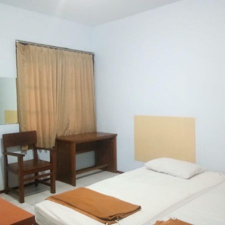 Oyo 2240 Simpang Tujuh Residence Kudus Exteriör bild