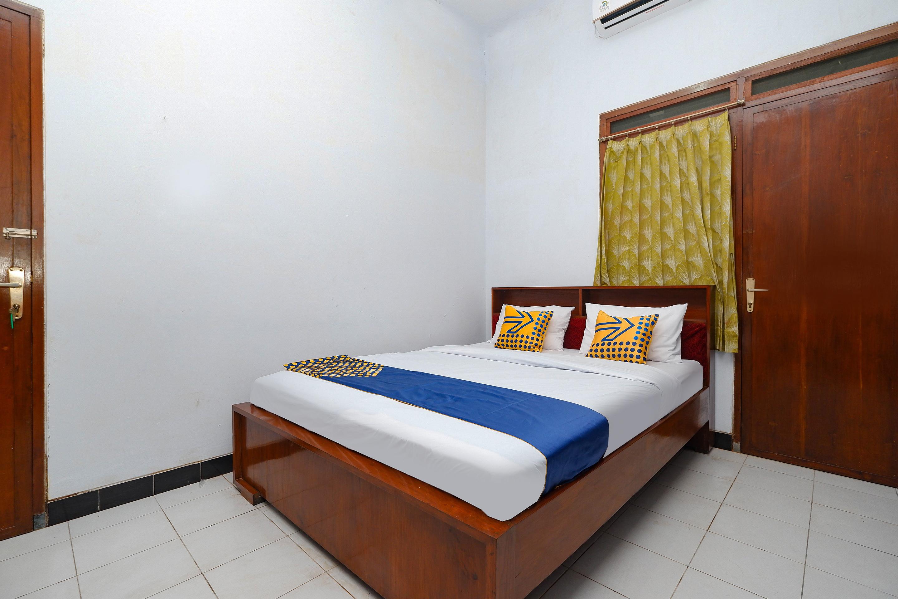 Oyo 2240 Simpang Tujuh Residence Kudus Exteriör bild
