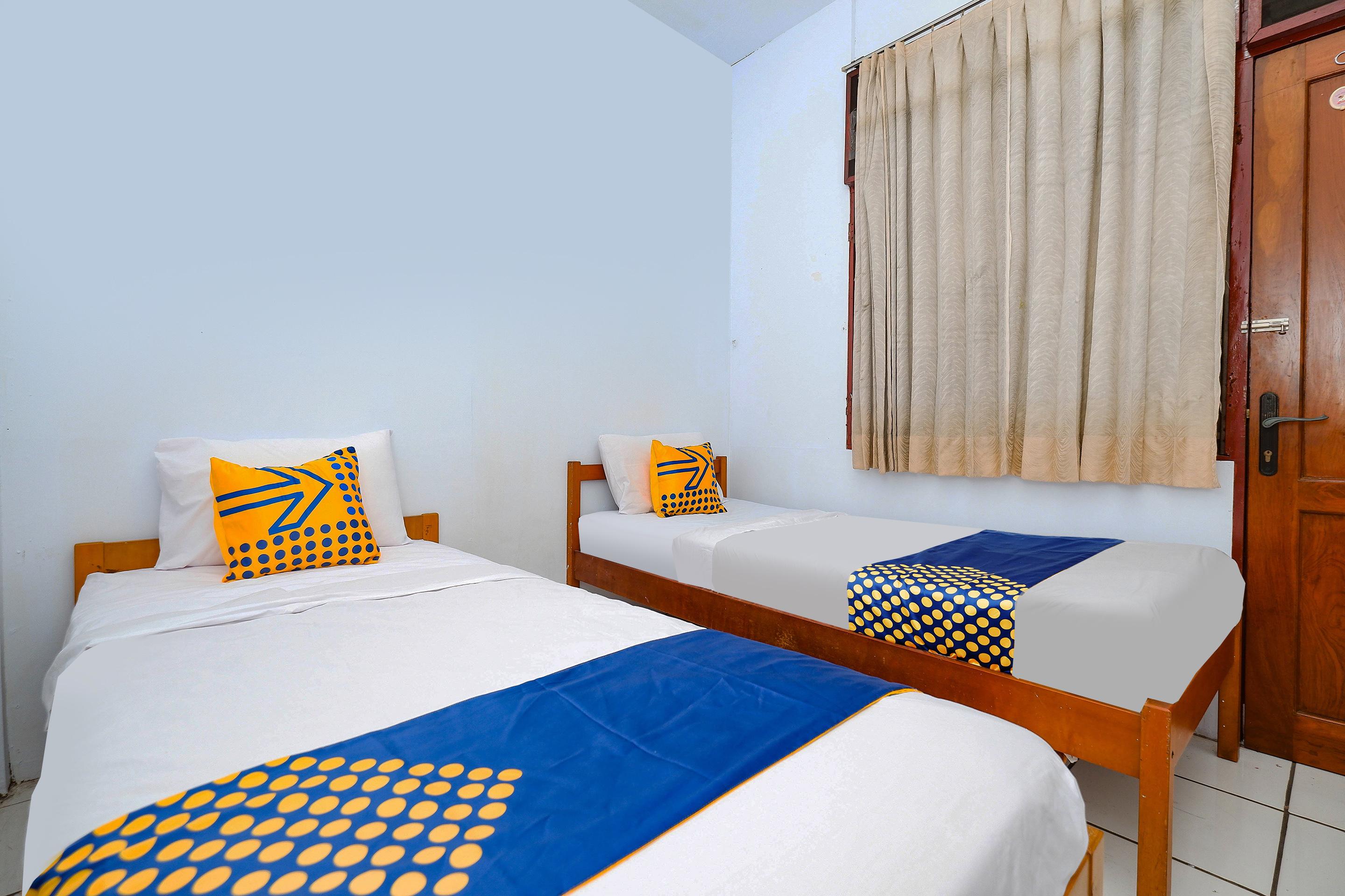 Oyo 2240 Simpang Tujuh Residence Kudus Exteriör bild