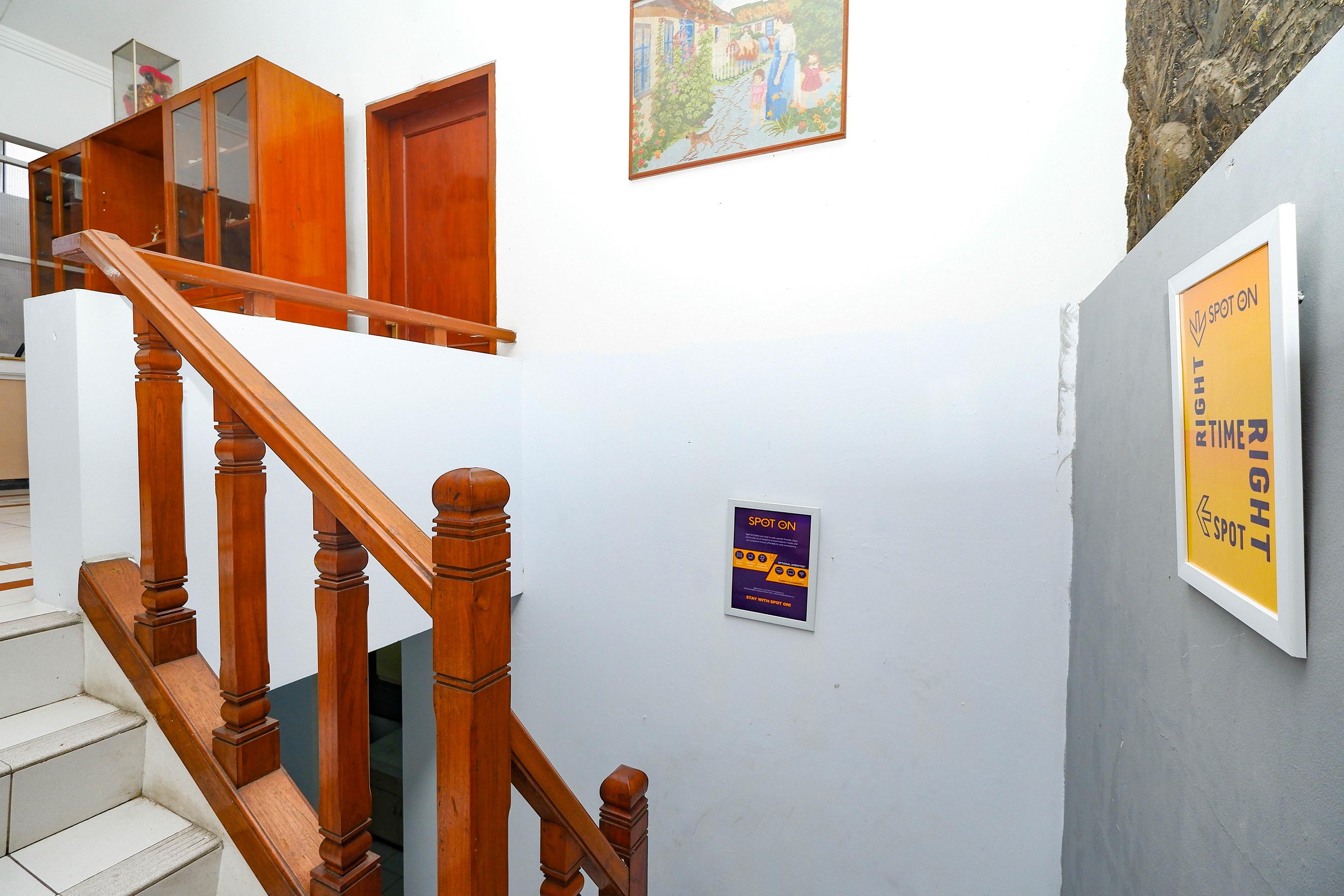 Oyo 2240 Simpang Tujuh Residence Kudus Exteriör bild