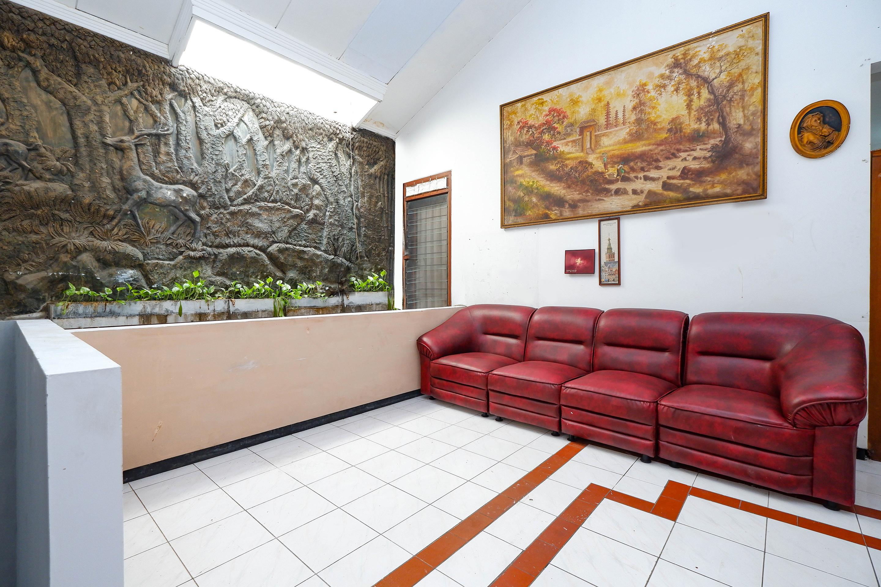 Oyo 2240 Simpang Tujuh Residence Kudus Exteriör bild